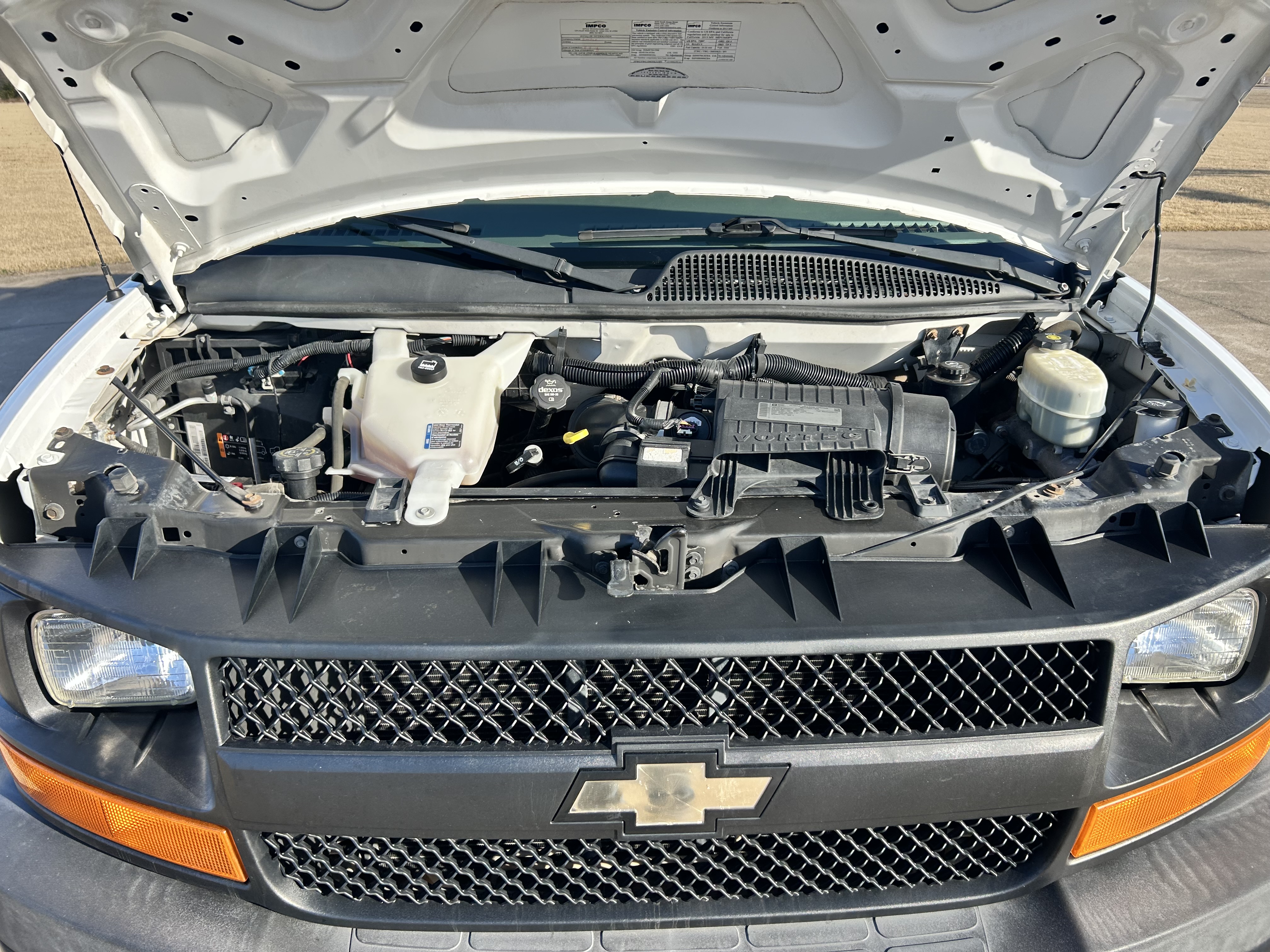 Used 2013 Chevrolet Express 2500 RWD image 22