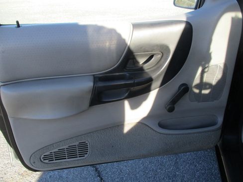 Used 1996 Ford Ranger XLT image 14