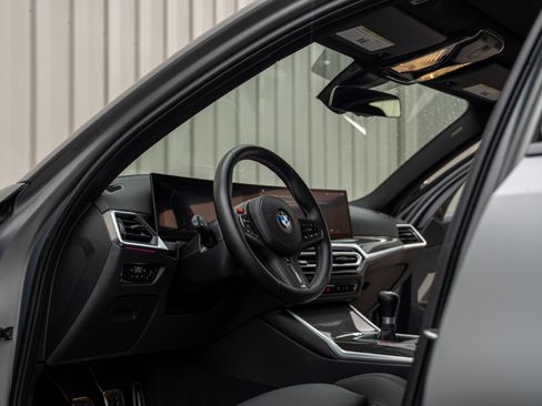 Used 2023 BMW M3 Base image 9