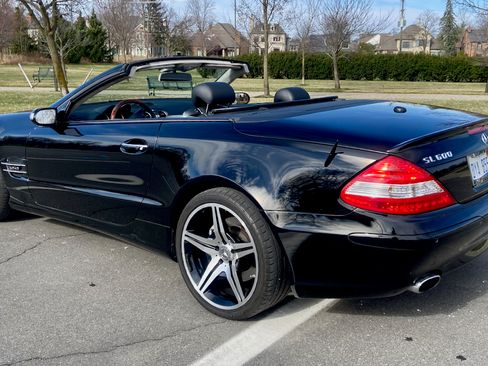 Used 2007 Mercedes-Benz SL 600 image 11