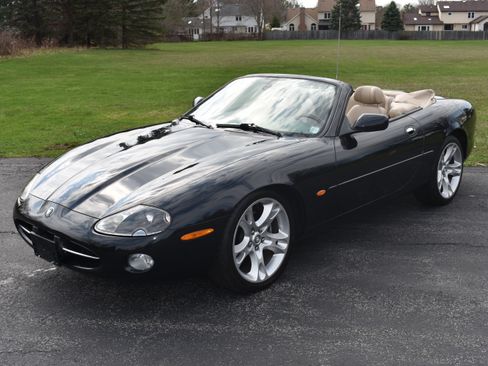 Used 2003 Jaguar XK8 RWD image 2