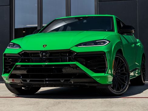 Used 2025 Lamborghini Urus SE AWD/4WD image 2