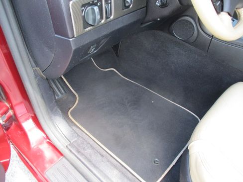 Used 2004 Ford Thunderbird Deluxe RWD image 17