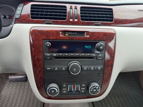Used 2007 Chevrolet Impala LT FWD image 8