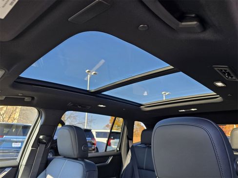 New 2026 GMC Acadia Elevation image 23