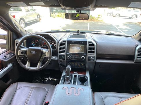 Used 2015 Ford F150 King Ranch image 14