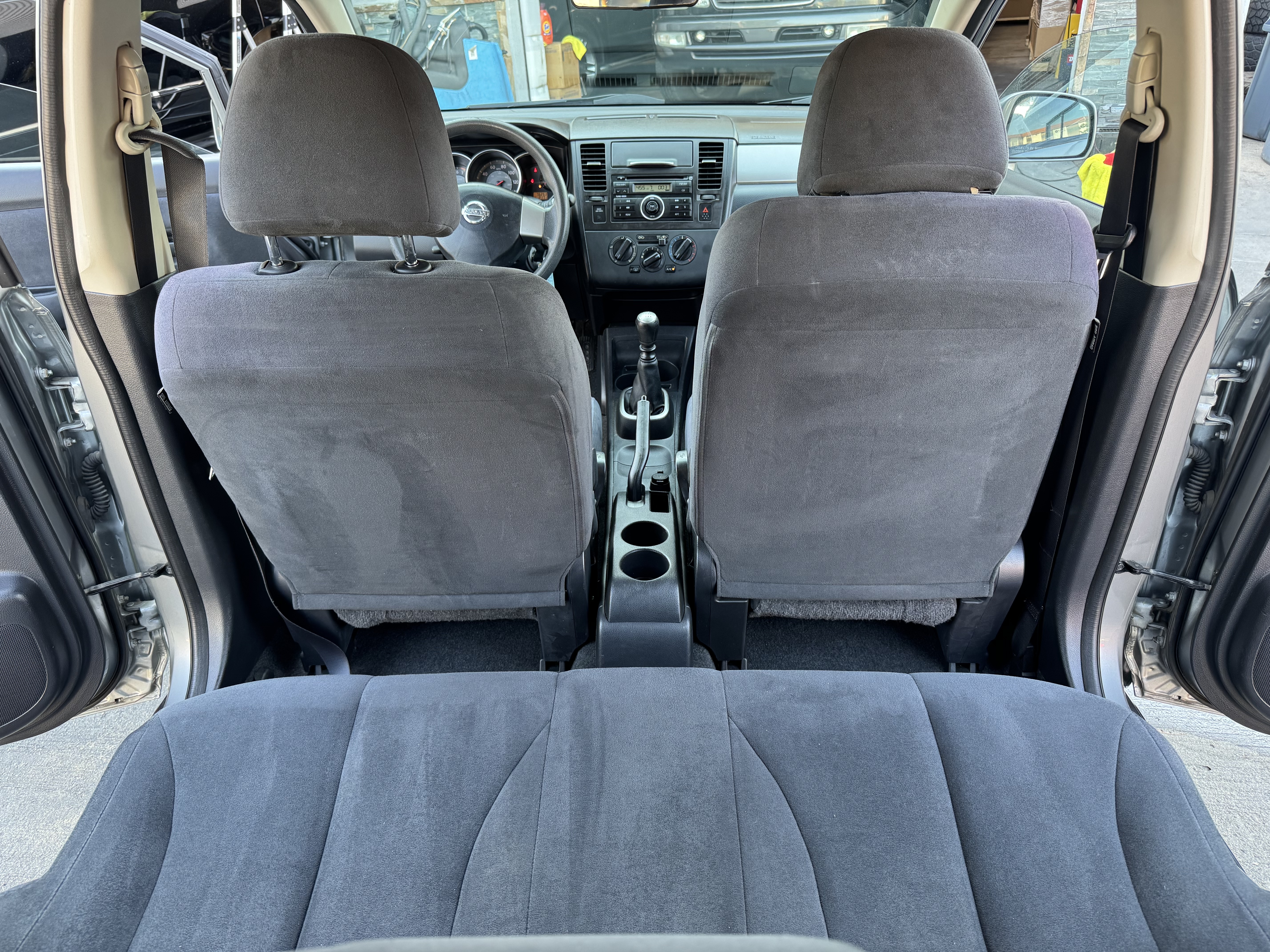 Used 2007 Nissan Versa S FWD image 22