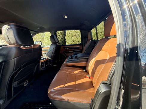 Used 2019 RAM 1500 Longhorn image 13