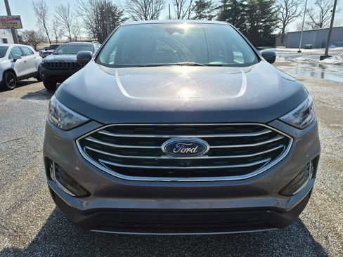 Used 2023 Ford Edge SEL image 3