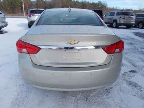 Used 2015 Chevrolet Impala LT image 6