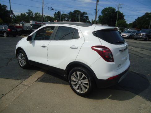 Used 2018 Buick Encore FWD Preferred image 12