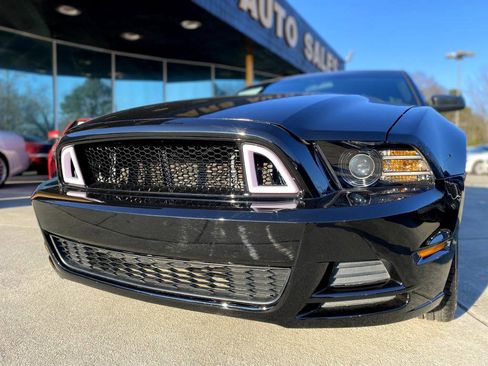 Used 2014 Ford Mustang Coupe image 7