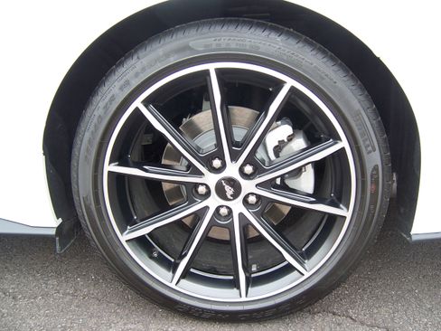 Used 2023 Ford Mustang Convertible RWD image 8