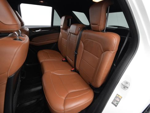 Used 2016 Mercedes-Benz GLE 400 image 45