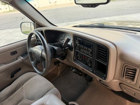 Used 2004 Chevrolet Silverado 2500 LS RWD image 76