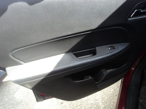 Used 2016 Chevrolet Equinox LT image 9