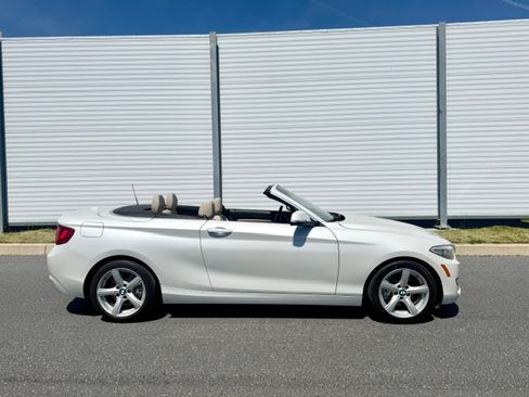 Used 2016 BMW 228i Convertible RWD image 9