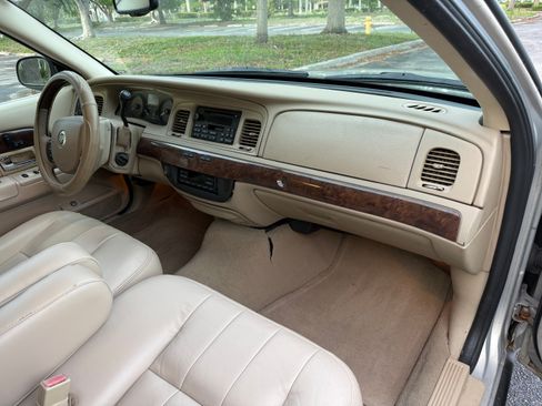 Used 2007 Mercury Grand Marquis LS RWD image 16
