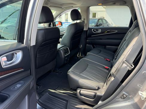 Used 2019 INFINITI QX60 AWD Luxe image 12