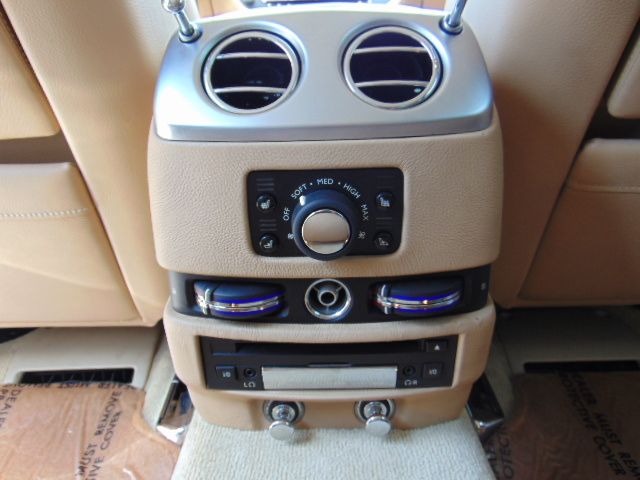 Used 2011 Rolls-Royce Ghost UNAVAIL RWD image 27