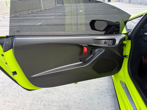 Used 2022 Lamborghini Huracan STO image 19