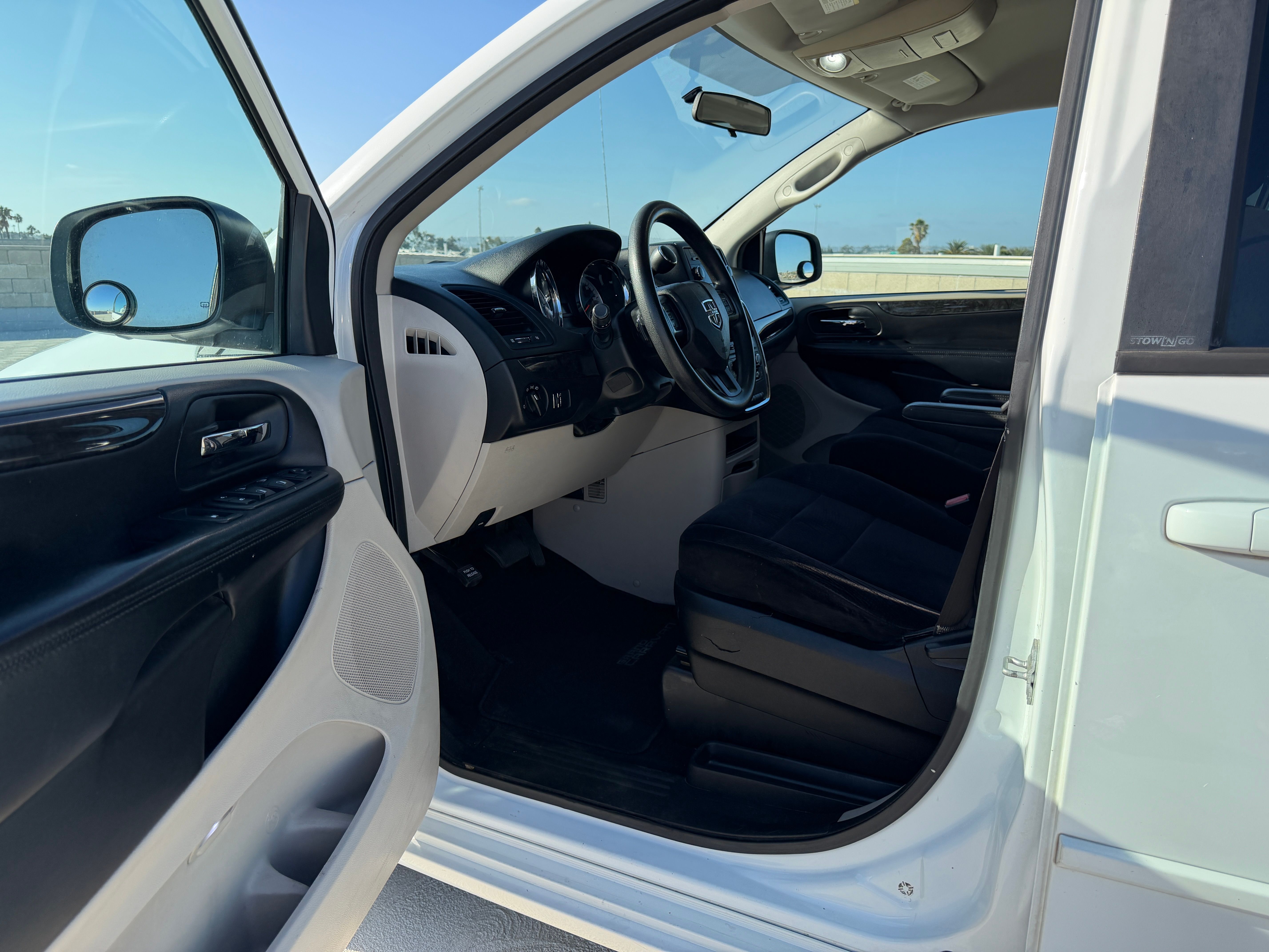 Used 2014 Dodge Grand Caravan UNAVAIL FWD image 20