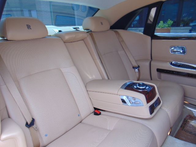 Used 2011 Rolls-Royce Ghost UNAVAIL RWD image 30