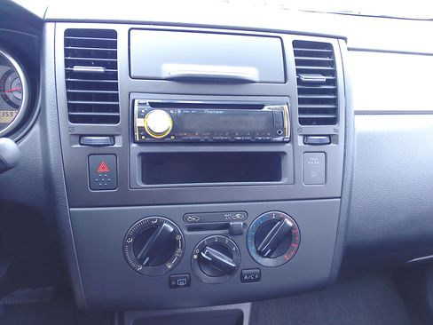 Used 2007 Nissan Versa S FWD image 15