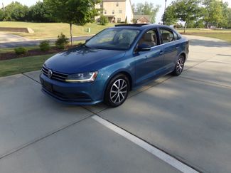 Used 2017 Volkswagen Jetta SE image 1