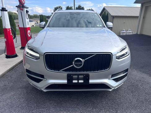 Used 2017 Volvo XC90 AWD T6 Momentum image 3