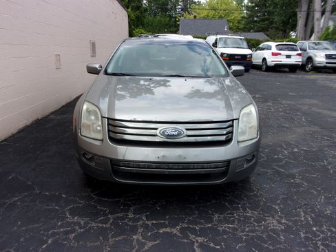 Used 2009 Ford Fusion SE image 2