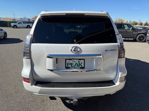 Used 2016 Lexus GX 460 Luxury image 4