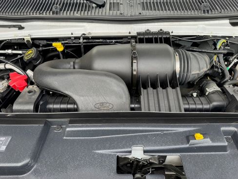 Used 2019 Ford E-350 and Econoline 350 image 22