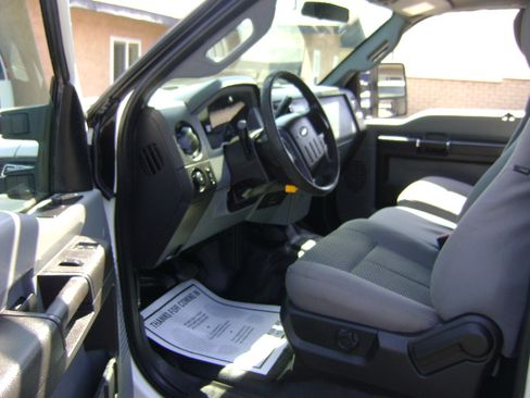 Used 2016 Ford F250 2WD SuperCab Super Duty image 10