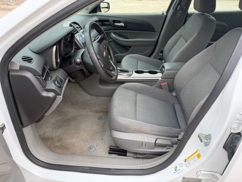 Used 2013 Chevrolet Malibu LS image 10