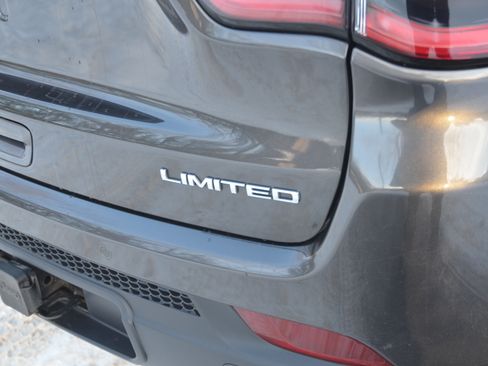 Used 2019 Jeep Compass Limited image 25