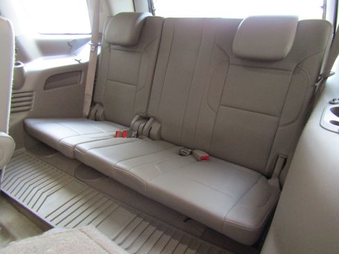 Used 2015 GMC Yukon SLT image 11