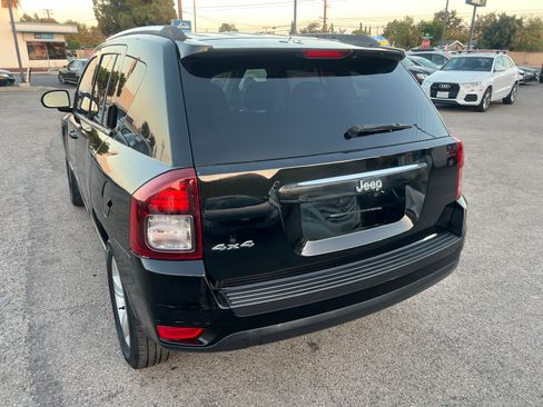 Used 2014 Jeep Compass 4WD Sport image 7