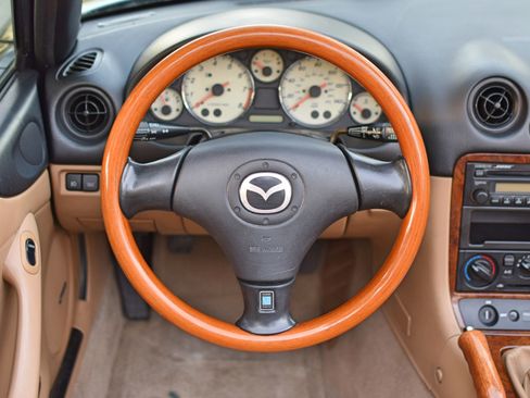 Used 2001 MAZDA MX-5 Miata Special Edition image 28