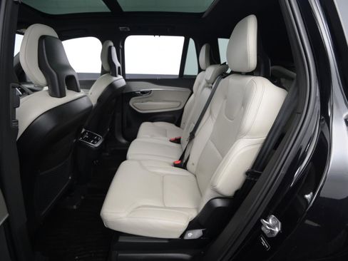 Used 2020 Volvo XC90 T6 R-Design image 48