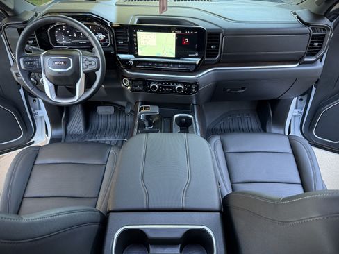 Used 2025 GMC Sierra 1500 SLT image 24