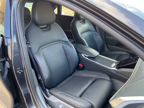 Used 2024 Lucid Air Touring AWD image 21