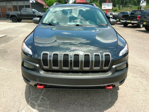 Used 2016 Jeep Cherokee 4WD Trailhawk image 7