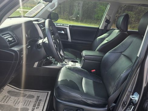 Used 2021 Toyota 4Runner Limited image 10