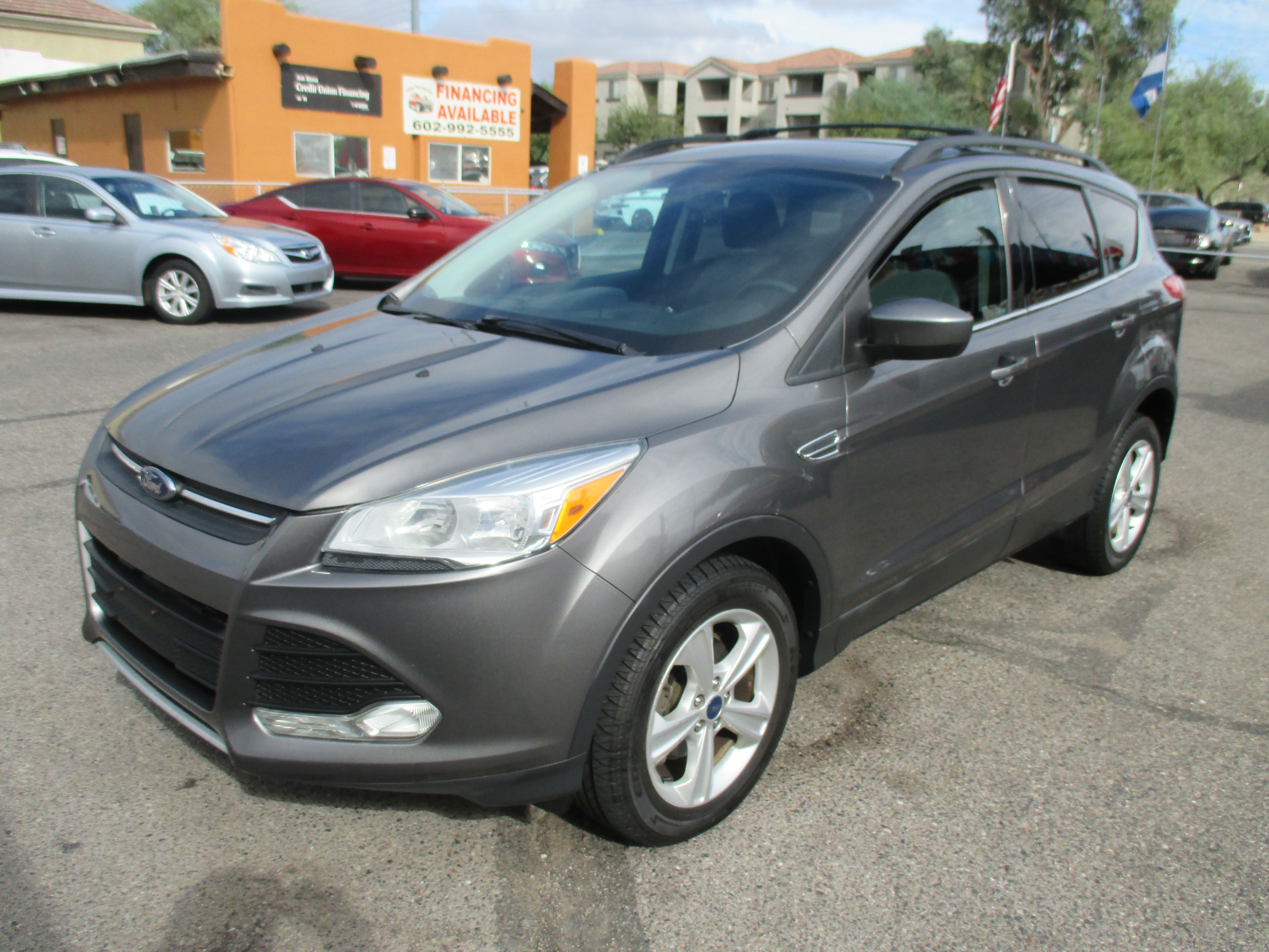 Used 2013 Ford Escape SE Sport Utility 4D FWD image 14