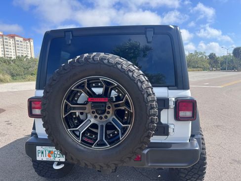 Used 2024 Jeep Wrangler 4WD Unlimited Sport image 35