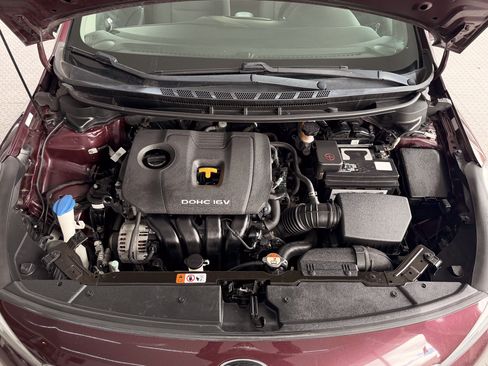 Used 2018 Kia Forte LX image 16