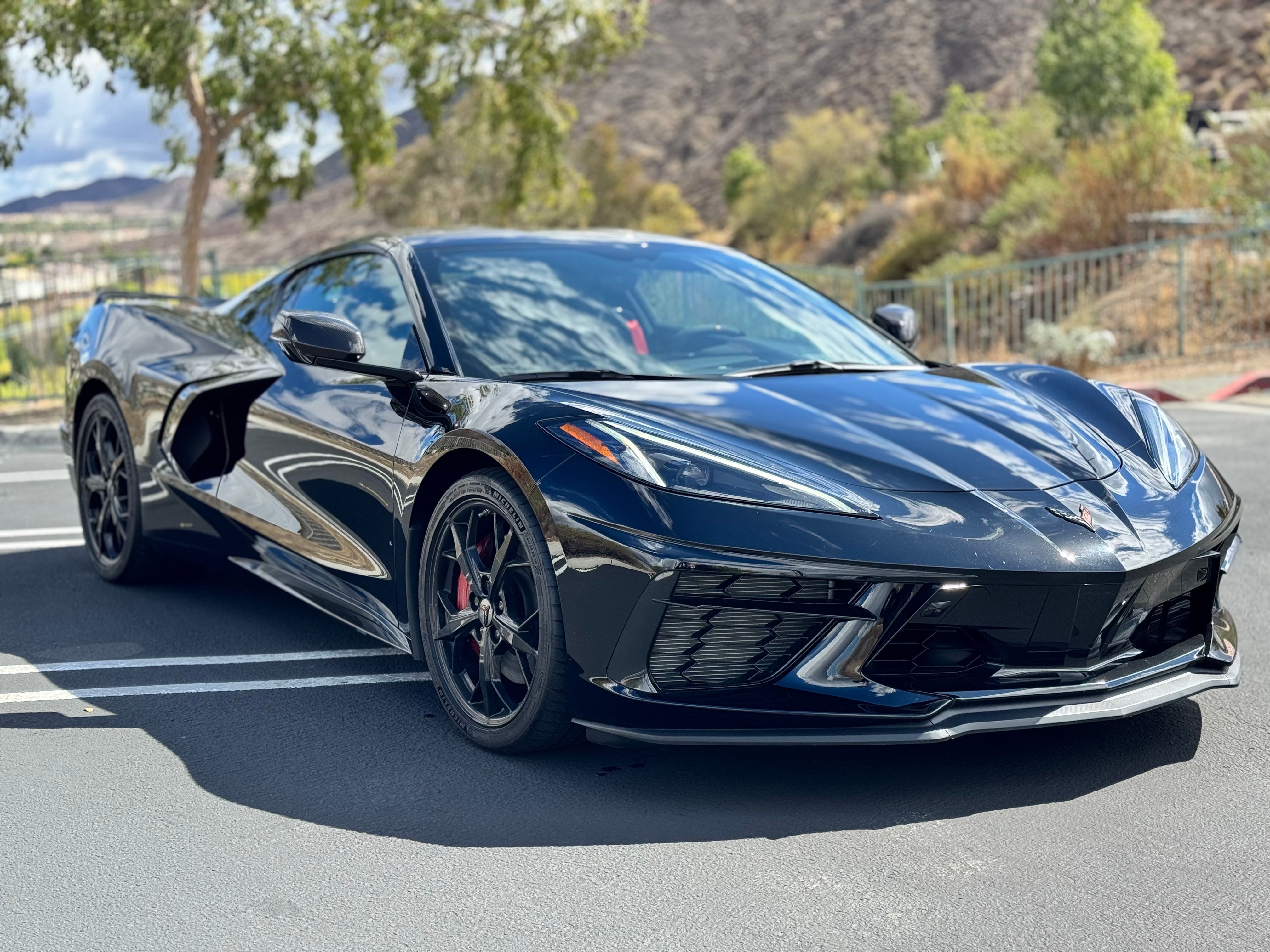 Used 2020 Chevrolet Corvette Stingray Premium Cpe w/ 3LT RWD image 4