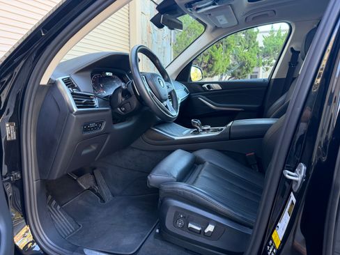Used 2022 BMW X7 xDrive40i AWD/4WD image 9