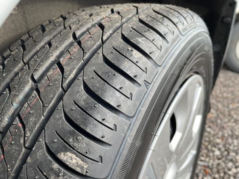 Used 2020 Ford Transit Connect XL image 23